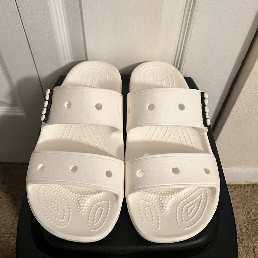 Women’s crocs